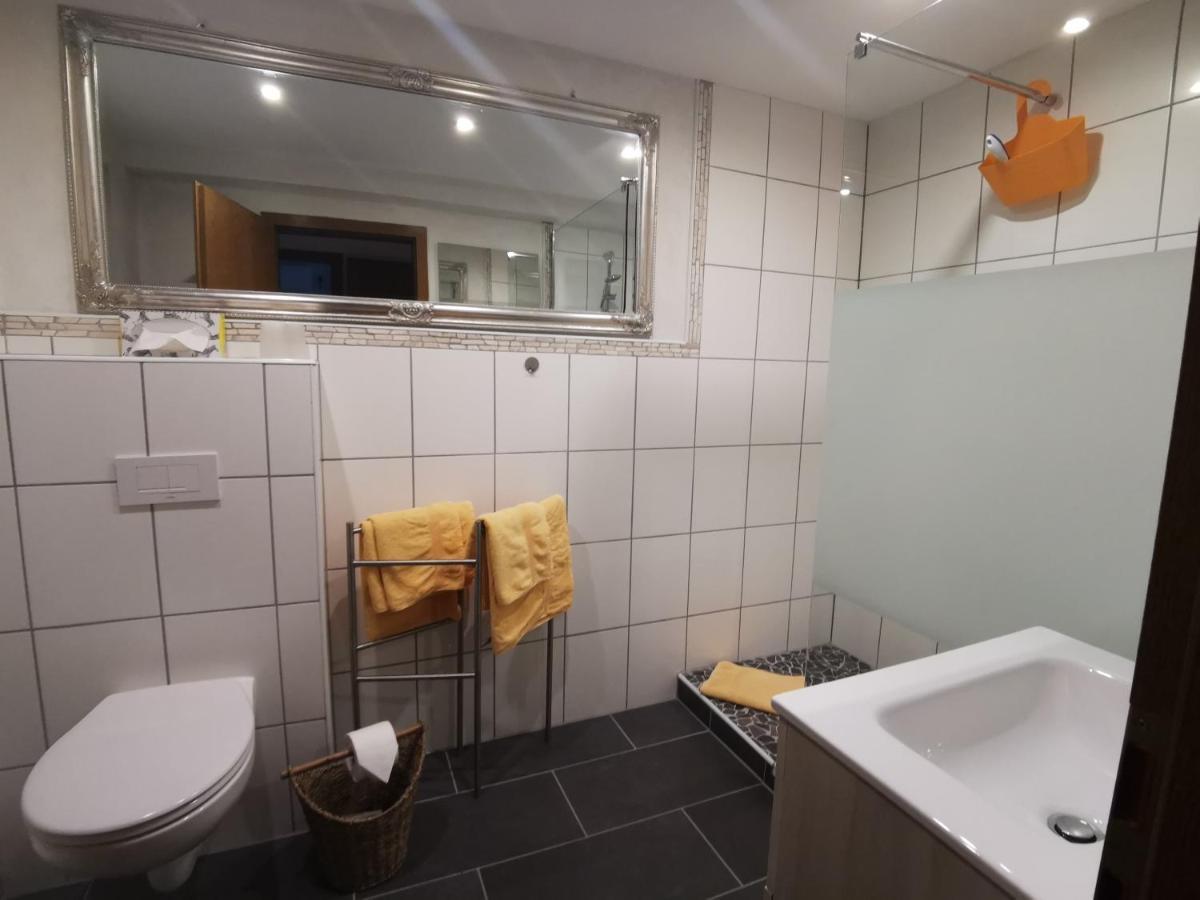 Zur Muehle Hotell Mörlenbach Eksteriør bilde